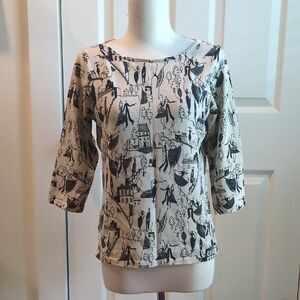 Chic Beige Graphic Print Women's Blouse